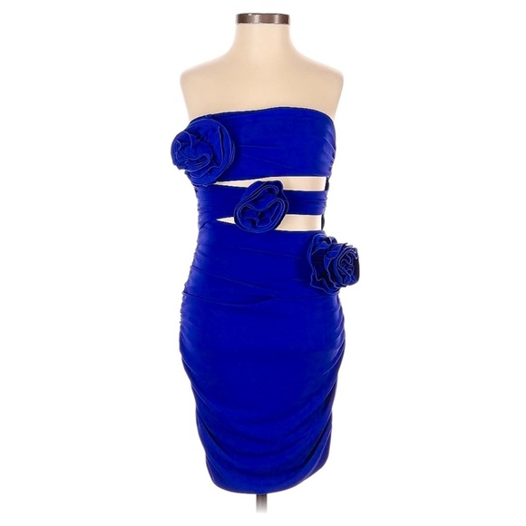 NWT ZARA Strapless Mini Cut Out Dress 3D Flower Applique Knit Size M - Picture 4 of 10